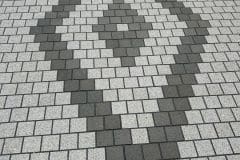250