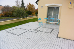 127 - Terrasse PAVEFAST gris clair avec motif anthracite